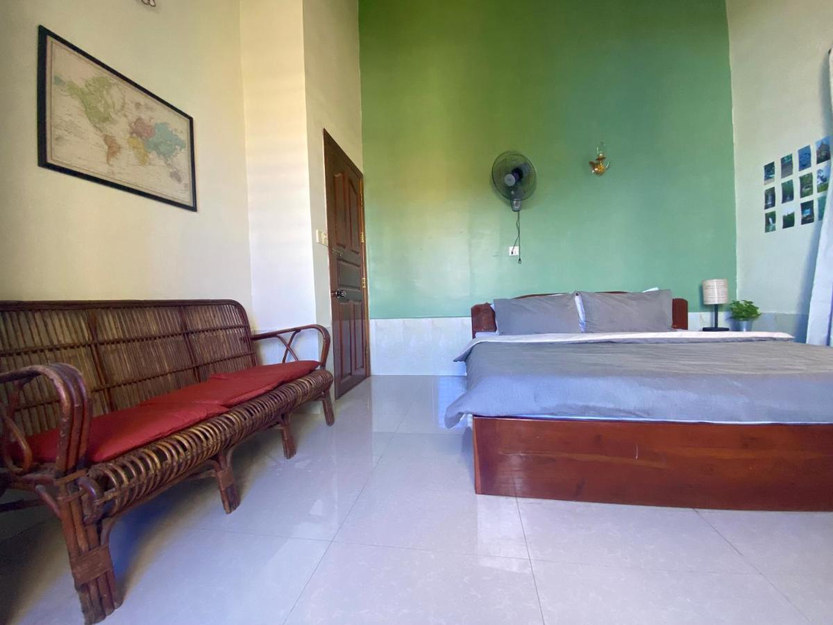 Rue Bai Guesthouse Кратьє Екстер'єр фото